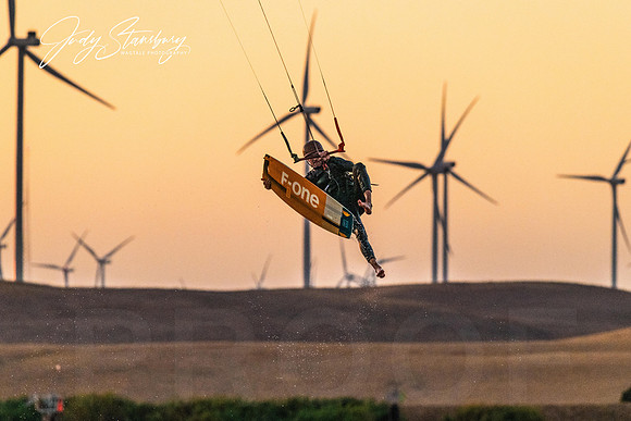 KiteBoarders-91